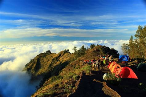 Jenis-jenis Adventure: Tips Berkunjung ke Taman Nasional Gunung Rinjani